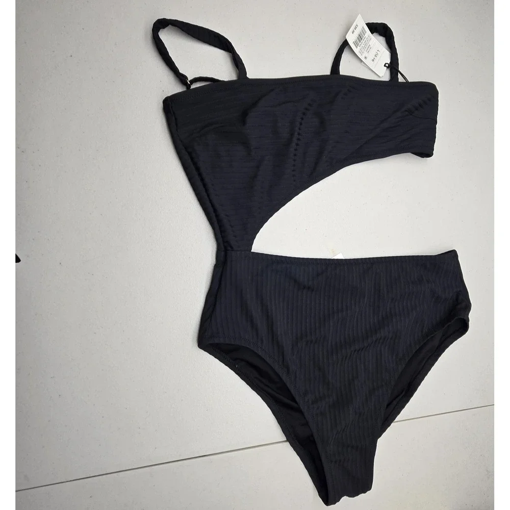 Shade & Shore Women Swimwear Large Black Striped Monokini Wireless One Piece‎